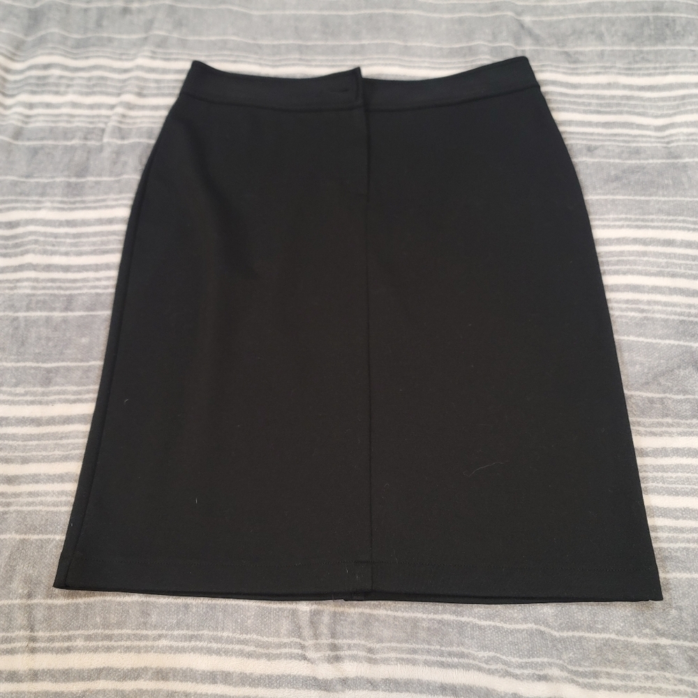 Isaac Mizrahi Classic Black A-Line Skirt